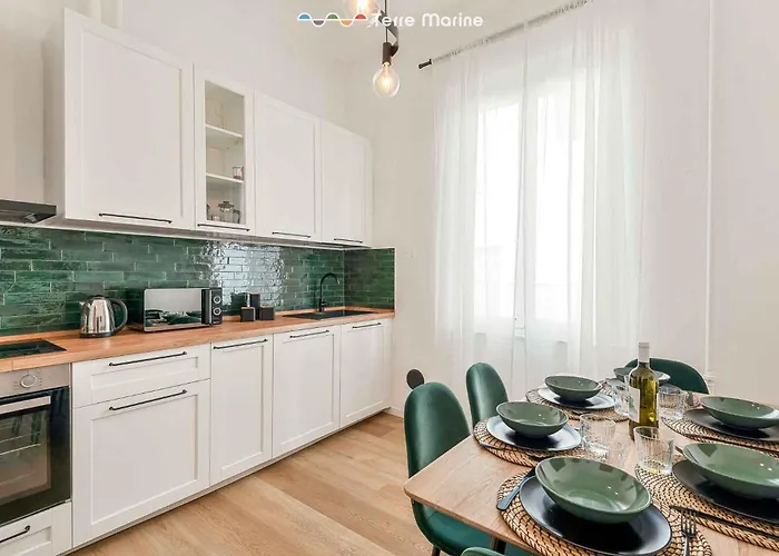 Apartment On The Rock, Terremarine La Spezia