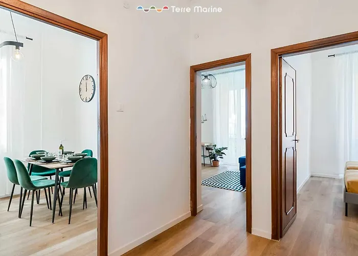 Apartment On The Rock, Terremarine